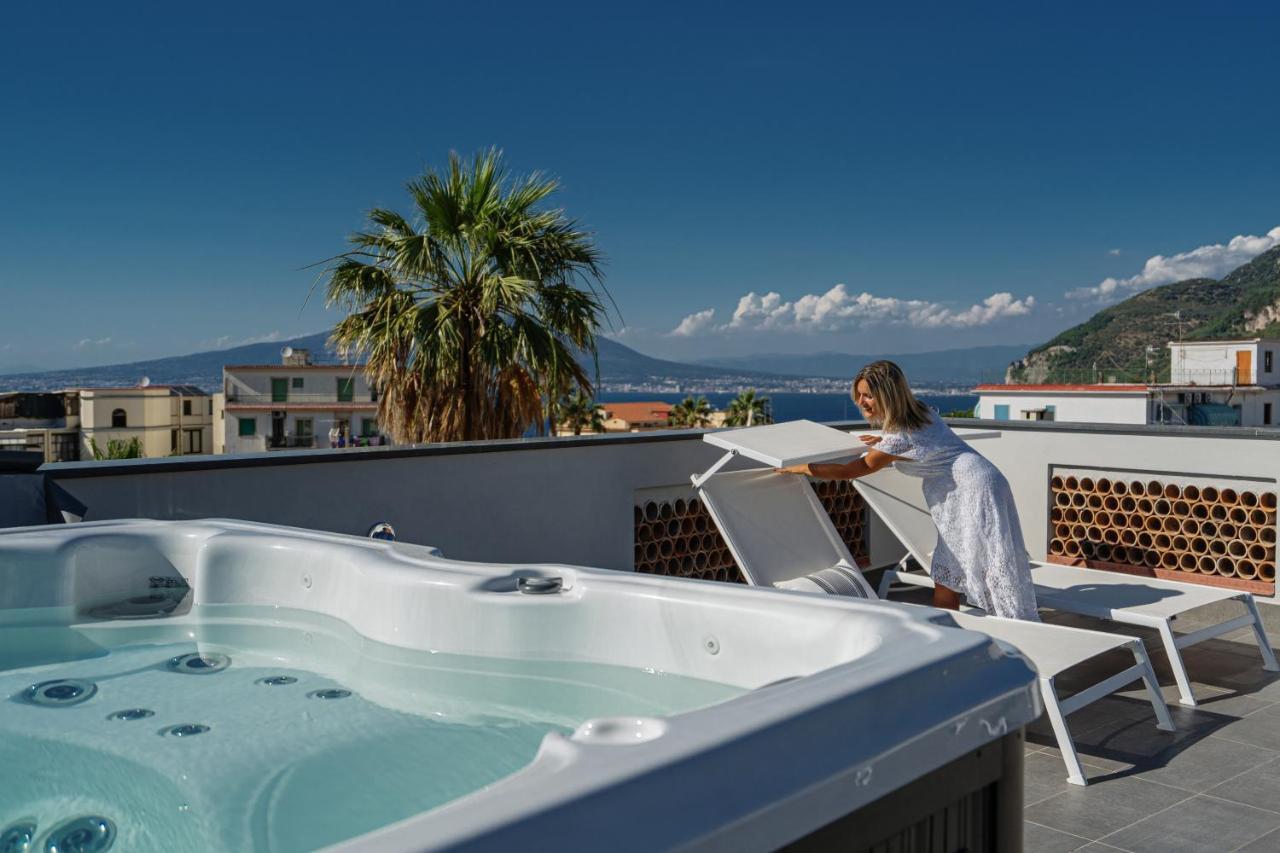 Don Giulio Luxury Home Jacuzzi Вико Екуензе Екстериор снимка